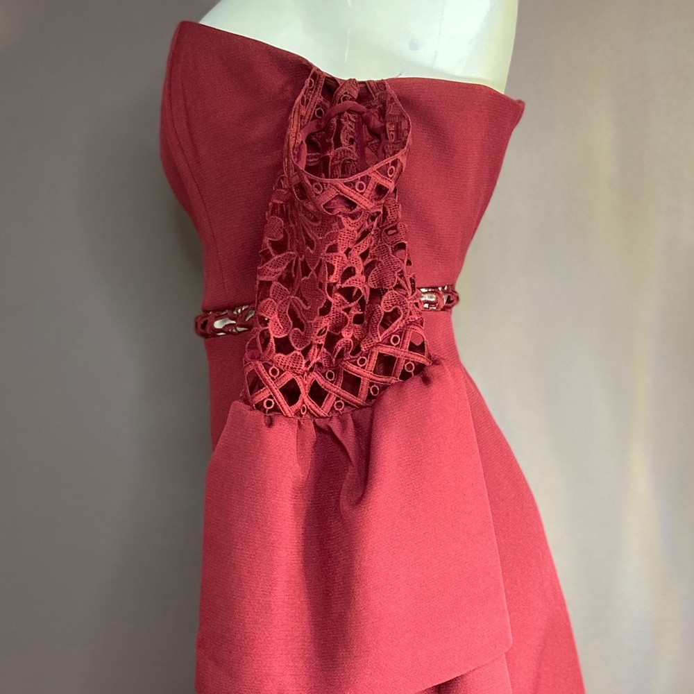 1 Moving sale make an offer. Keepsake uplifted dress - Picture 3 of 7